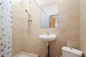 Freeparking Loft A Fira Sants Camp Nou - Image 2