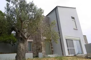 Unique Apartment for Art & Nature Lovers - Image 3