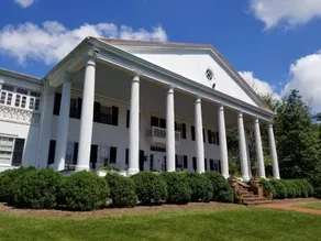 Historic Rosemont Manor - Image 5