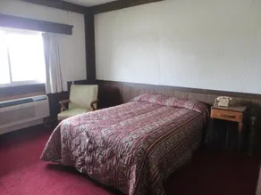 Lincoln Lodge Motel - Image 3