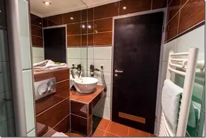 Gutshof Wellenbad Hotel An Der Ruhr - Image 4