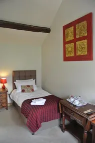 The Horse & Jockey Inn - Image 5