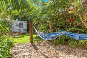 A SWEET ESCAPE - Byron Surf Cottage - walk to Byron - Image 5