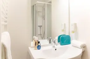 Comfort Aparthotel Besancon Hauts du Chazal - Image 5