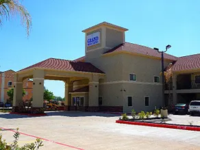 Grand Inn And Suites - Image 5