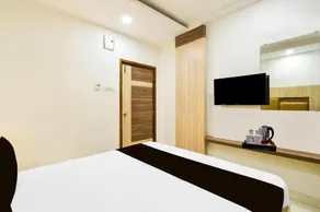 Devi Residency by OYO - Image 5