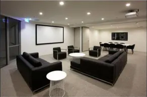 Stunning Waterfront Penthouse 3 or 4 Bedrooms - Image 3