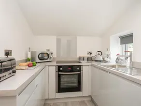 2 Tan Rhiw - Image 2