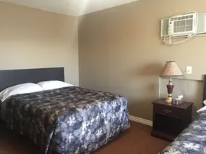 Motel 401 - Image 4