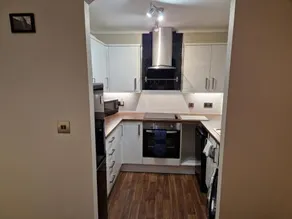 Washingtons Emerald 2 Bed Exec Apt - Image 2