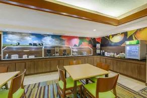 FAIRFIELD INN  SUITES SANDUSKY - Image 5