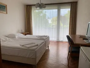 Riviera Park Hotel - Image 3