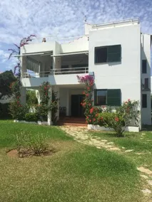 Villa independiente con acceso a la playa - Image 2