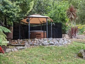Littlehurst Lodge - Image 2