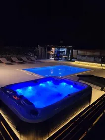 Villa Moretto with Private Swimming Pool And Jacuzzi - Image 3