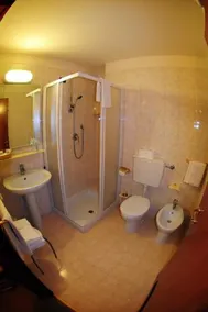 Hotel Lion Noir - Image 5