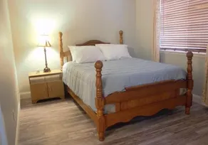 Amazing 4 Bedroom House with nice Backyard - Image 3