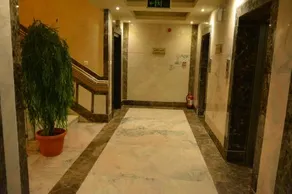Nomas Furnished Suite Apartments - Image 4