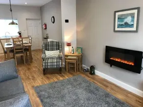 Beach Cottage - Image 3