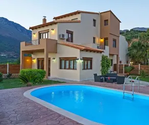 Family Villa Ellis Plakias with private pool 200m to the beach walking distance to the amenities - Image 2
