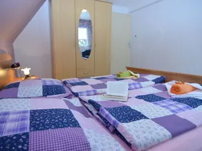 Large Holiday Home - two Living Areas, Quiet Location, big Garden, Grilling Area - Image 2