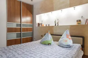 Opera House Apartments - Image 5