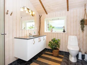 6 Person Holiday Home in Ronde - Image 2