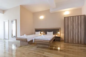 Admiral Arena Hotel - Image 5