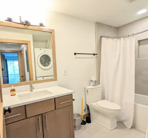 Seattle Vacation Home Alki Beach House - Image 3