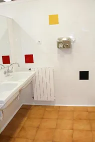 Mundaka Hostel & Sport Cafe - Image 4