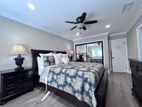 Stunning 8 bedroom 6 bathroom Pool Home - Image 3
