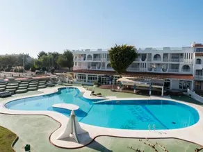 Apartamentos Marineu Playa Romana - Image 5
