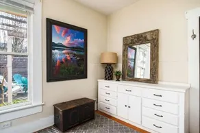 Central Beaverton Cottage - Image 4