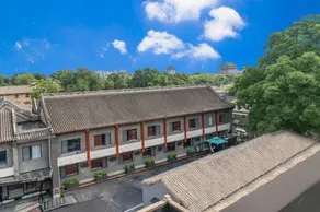 Houhai Hotel -Beijing Gongwangfu Nanluogu Street Store - Image 2