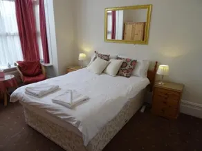 Ashbourne House - Image 3