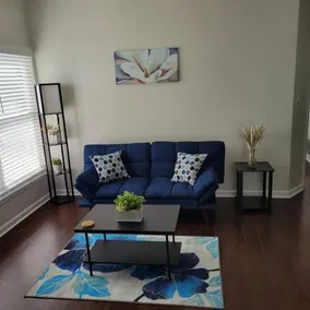 Modern 1 Bdrm Carriage House- Minutes To Downtown - Image 2