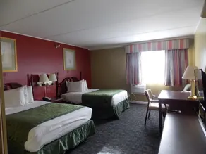 Center Street Value Inn - Image 5