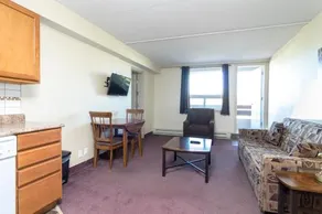 The Irving West Hotel - Image 5
