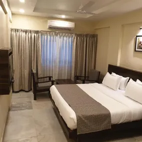 Sai International Hotel - Image 3