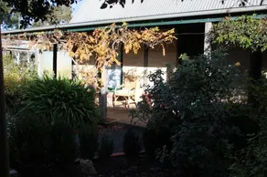 Elinike Guest Cottages - Image 3