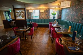 Park Hall Hotel And Spa Wolverhampton - Image 3