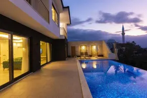 Villa Artemis;-Isıtmalı Kapalı Sıcak Havuz ,Jakuzi - Image 3