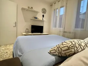 Modern Sweet Home Venezia - Image 4