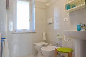 La Riva - Image 2