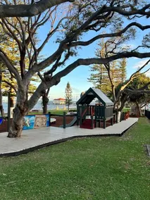 Comfortable Beach Home Scarborough - Image 2