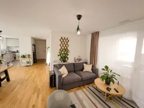 Apartment in Zurich Affoltern Near Forest - Image 3