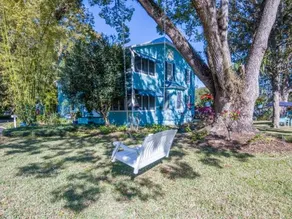 Farnsworth House Bed & Breakfast - Image 2