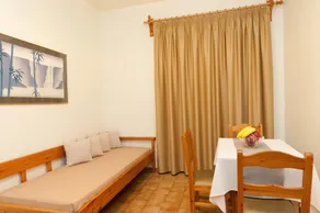 Varouxakis Hotel - Image 2