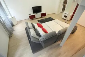 d.Five Superior Loft at Basilica - Image 3