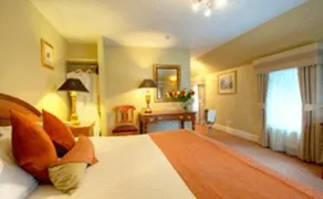 Aaron Lodge Guest House - Image 4